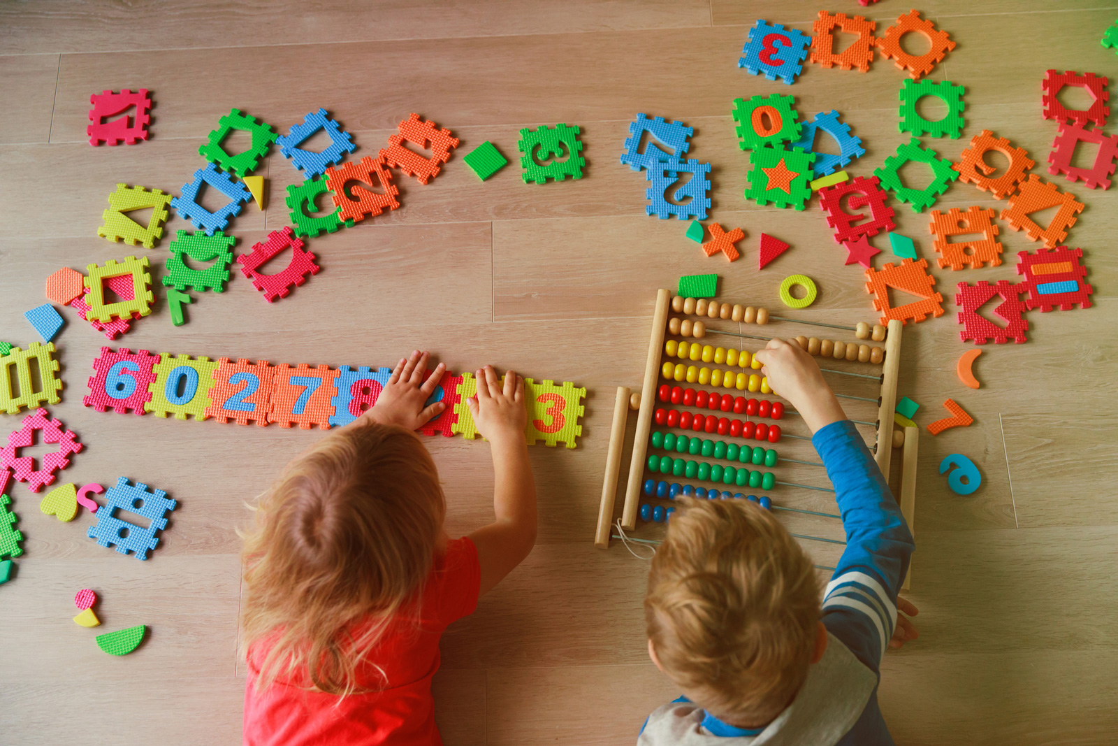 Preschoolers practicing math